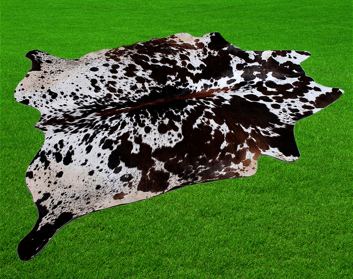 Dual-Color Natural Cowhide Rug – Genuine Light Brown & White Cow Skin Rug